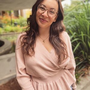 Meet your Posher, Stephanie